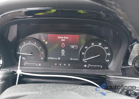 2022 Lincoln Corsair Standard z USA, uszkodzony, nr VIN 5LMCJ1D95NUL08573